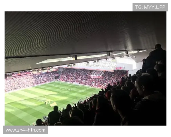 现场直击:安菲尔德气氛高涨,球迷助威声势浩大